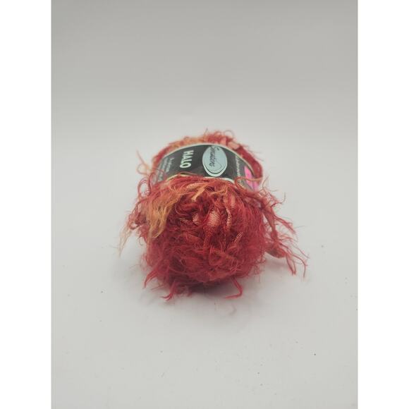 Sensations Halo Red Yarn Novelty Eyelash Textured 50g 49 yds 100% Nylon Skein - Picture 6 of 8